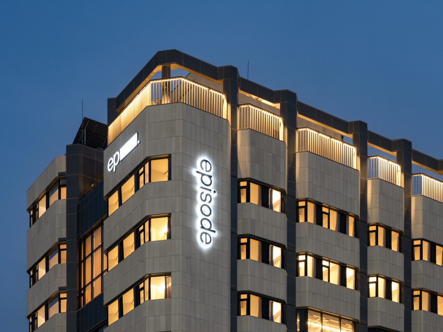 An illustrative sketch of a flower